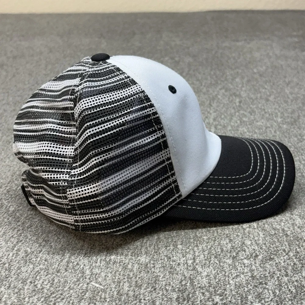 Toyota Adjustable Baseball Trucker Hat Black Red‎ White Logo Cap Mesh